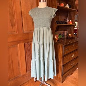 Elegant Green Maxi Dress